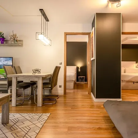 Terraza Con Increibles Vistas 6 Adultos Y 2 Extra Nino - 3 - 2 Banos - - Free Parking L By Bonesvacances شقة *