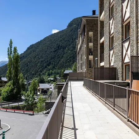 Terraza Con Increibles Vistas 6 Adultos Y 2 Extra Nino - 3 - 2 Banos - - Free Parking L By Bonesvacances شقة